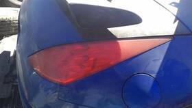 166-12330r Nissan Passenger Tail Light Quarter Panel Mounted Thru 12/06 Fits 06-07 350z 26300926