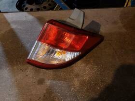 166-51420r Nissan Passenger Tail Light Quarter Panel Mounted Thru 6/11 Fits 11 Quest 210482