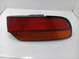 166-58402r Nissan Passenger Tail Light Ftbk Quarter Panel Mounted Fits 89-93 240sx 1275081