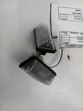 175.gm8l05 Nissan 2016 Altima Murano Rear License Plate Light Lamp Pair Set