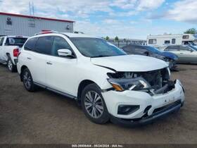 176.da1217 Nissan Pathfindr 2017 High Mounted Stop Light 1341028