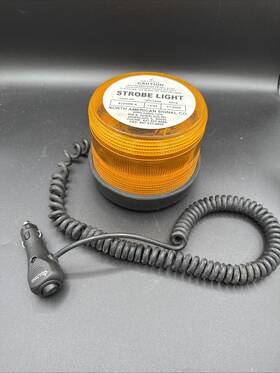 St500m-a North American Signal Strobe Light Magnetic Co. 12-24 Volt Safety