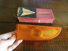 Plymouth Mopar 2448825 1964 1965 Valiant Parking Light Lense Amber Nos Rh Lens