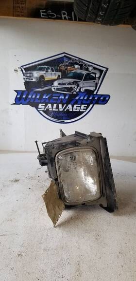 114-00275br Pontiac Passenger Right Headlight Fits 85-86 Fiero 57494 114-00275br Pontiac Passenger Right Headlight Fits 85-86 Fiero 57494