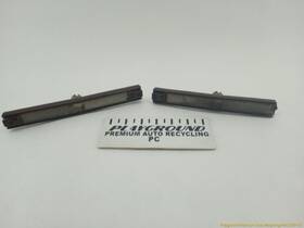 165000071 Pontiac Fiero Se Pair Of Front Side Marker Fender Mounted Fits 1986-1988 86 87