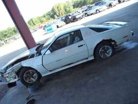 176-00208 Pontiac High Mounted Stop Light 2 Door Convertible Fits 91-94 Cavalier 23355