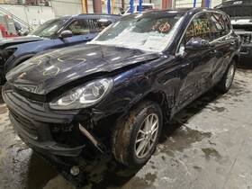 114-60612r Porsche Passenger Headlight Base Xenon Hid Headlamps Fits 15-18 Cayenne 1545112