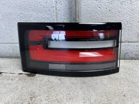 166-10378r Rover 2019 Discovery Passenger Right Side Tail Light Oem 166-10378r Rover 2019 Discovery Passenger Right Side Tail Light Oem