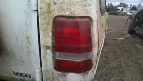 166-58701r Rover Passenger Tail Light Discovery Body Mounted Fits 94-95 Land 29510938