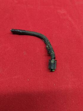 25817121 Saturn 2008 - 2009 Vue / Hybrid High Mount 3rd Brake Light Wiring Pigtail