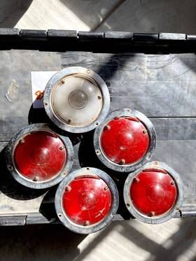 36st Signal-stat Vintage 36 St Lights - 4 Red And 1 White Lens All Working
