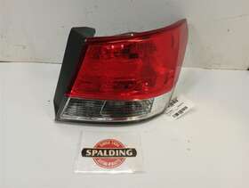 166-51097r Subaru Passenger Tail Light Sedan Quarter Panel Mounted 10-14 Legacy