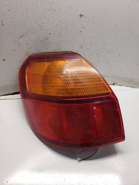 166-59079l Subaru Driver Tail Light Station Wgn Quarter Panel Mounted Fits 00-04 Legacy 1332922