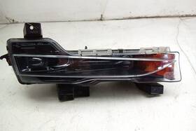 116-97900zr Tesla 21 2021 Model 3 Passenger Rh Fog Light Lamp Lower Cover Mounted Oem