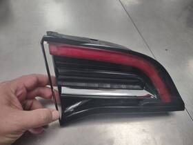 166.ts1l22 Tesla Y 2022 Tail Light