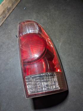 11-6064-00 Toyota Tail Light Assembly-regular Tyc Fits 05-08 Tacoma 11-6064-00 Toyota Tail Light Assembly-regular Tyc Fits 05-08 Tacoma