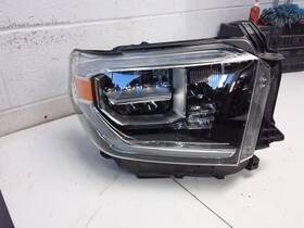 114-10185br Toyota 2020 Tundra Oem Led Headlight Passenger Right Side Leveling Power