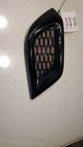116.to1h18r Toyota Corollaim 2018 Corner/park Light Grill/cover Rh Front Scratched