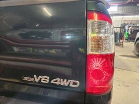 166-10216r Toyota Passenger Right Tail Light With Crew Cab 4 Door Fits 04 Tundra 1256926