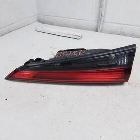 166-11114l Toyota Driver Left Tail Light Liftgate Mounted Fits 20 Highlander