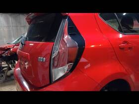 166-60712r Toyota Passenger Tail Light Prius C Vin B3 7th And 8th Digit Fits 15-17 1767738