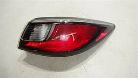 166-60867r Toyota Passenger Rh Tail Light 4 Dr Sedan Quarter Panel Mounted Fits 16-17 Yaris 637259
