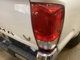 166-61056br Toyota Passenger Tail Light Without Black Bezel Red Lens Fits 16-19 Tacoma 166-61056br Toyota Passenger Tail Light Without Black Bezel Red Lens Fits 16-19 Tacoma