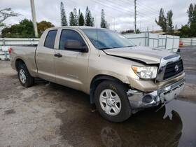 176.to1909 Toyota Tundra 2009 High Mounted Stop Light 6964538 176.to1909 Toyota Tundra 2009 High Mounted Stop Light 6964538