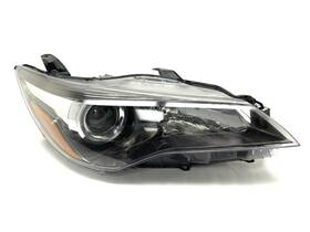 81110-06e10 Toyota Right Passenger Side Headlight Fits 2015-2017 Camry 83925
