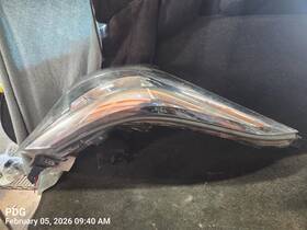 8114010a70 Toyota Passenger Headlight Led Without Adaptive Japan Built Fits 20-22 C-hr 9384528
