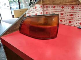 166-60291al Toyota Sienna Driver Left Tail Light Quarter Panel Mounted Fits 98-00 162771