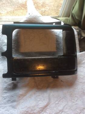 Tbtdg13122 Trustbuilt Headlight Door/bezel Driver Left Side Lh Hand