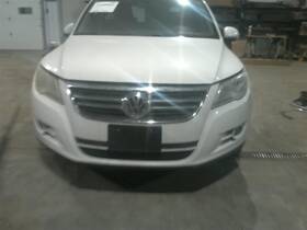 114-51036l Volkswagen Driver Left Headlight Halogen Fits 09-11 Tiguan 562525