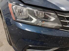 114-60725r Volkswagen Passenger Right Headlight Halogen Fits 16-19 Passat 2970878