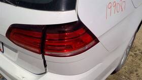 166-10659r Volkswagen Passenger Tail Light Wagon Quarter Mounted Fits 18-19 Golf 372933