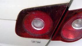 166-50683r Volkswagen Passenger Tail Light Sedan Vin K 8th Digit Lid Mounted Fits 08-10 Jetta 234004