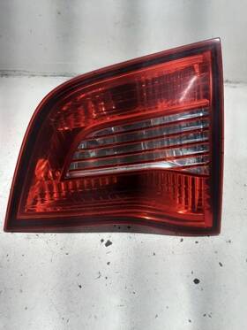 166-51050r Volkswagen 09 10 11 12 13 14 Passenger Right Tail Light Taillamp Gate Mounted Vw Routan