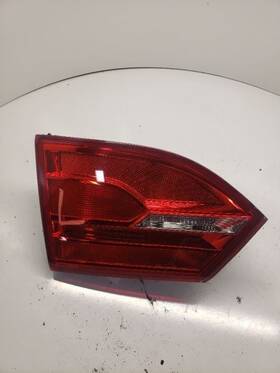 166-51243al Volkswagen Driver Tail Light Sedan Base Incandescent Lamps Fits 11-14 Jetta 1215410