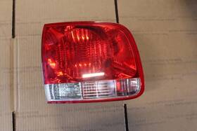 166-59626l Volkswagen 2006 Touareg Left Driver Rear Tail Light Lamp Lens Gate Mounted 166-59626l Volkswagen 2006 Touareg Left Driver Rear Tail Light Lamp Lens Gate Mounted
