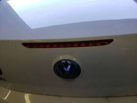 176.vw1e07 Volkswagen Eos 2007 High Mounted Stop Light 826106