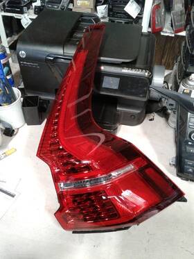 166-10596r Volvo Passenger Right Tail Light Quarter Mounted Fits 18-23 Xc60
