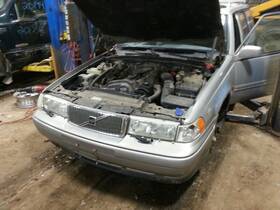 176-58575 Volvo High Mounted Stop Light Sedan Glass Mount Fits 92-97 960 2089456