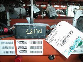 631.vo1q01 Volvo 2001 S80 Left Headlamp Wiper Motor