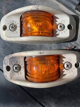 71178 Yankee Vintage Pair Amber Marker Lights Ceramic Base