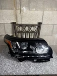Land Rover Range Oem 2013-2016 Right Passenger Side Headlight. Fixed Price $1150.00.