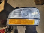 92-96 Buick Lesabre Park Avenue Ft Right Light Turn Signal Marker Lamp Sockets. Fixed Price $16.99.