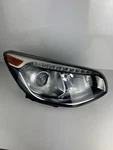 2014 - 2018 Kia Soul Right Passenger Rh Xenon Headlight Oem W2770 Dw. Fixed Price $250.00.