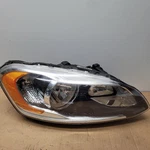 Oem Passenger Right Headlight Halogen Fits 2014-2017 Volvo XC60 * Tab Damage. Fixed Price $225.00.