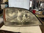Oem 2005 - 2006 Kia Sorento Passenger Right Headlamp. Fixed Price $44.00.