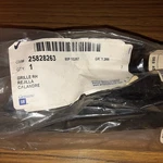 Nos Oem 2007-2009 Aura Front Right Grill Black Plastic 25828263 GM1200582 D4. Fixed Price $39.99.